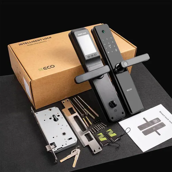 Keliss Astra AT010 lock with its fitting kit